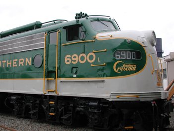 E8: Southern #6900 Diesel Scheme